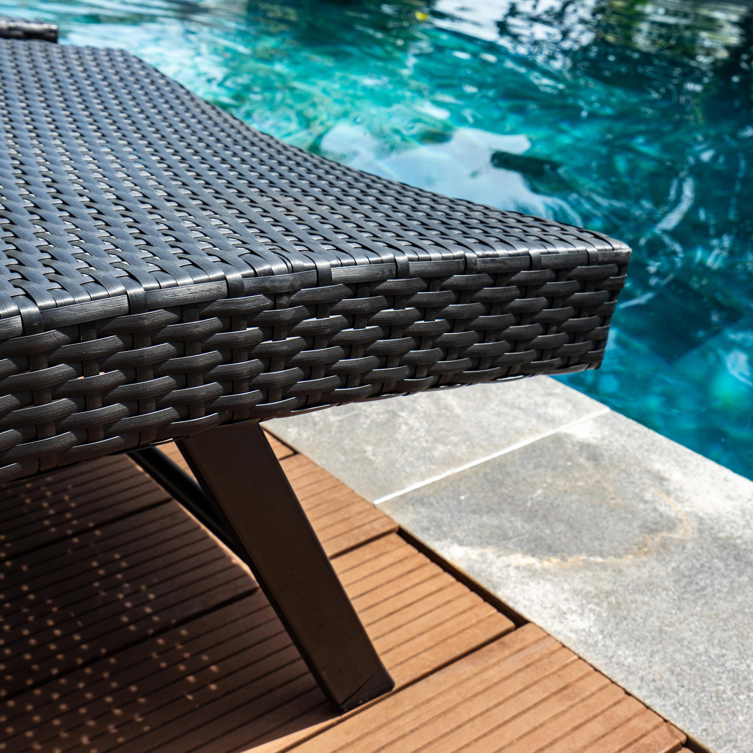 Ghế Nằm Hồ Bơi Mây Nhựa Faro