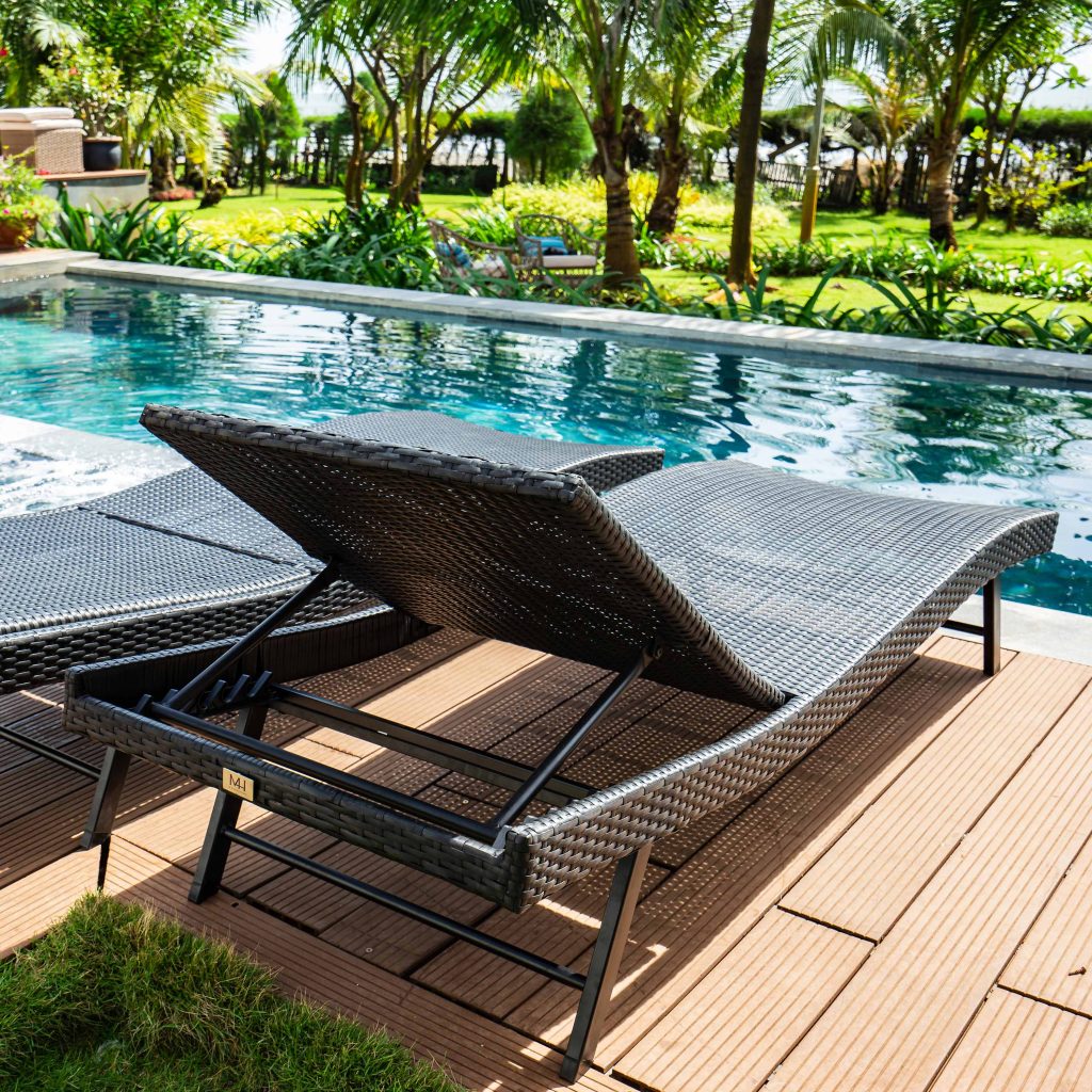 Ghế Nằm Hồ Bơi Mây Nhựa Faro