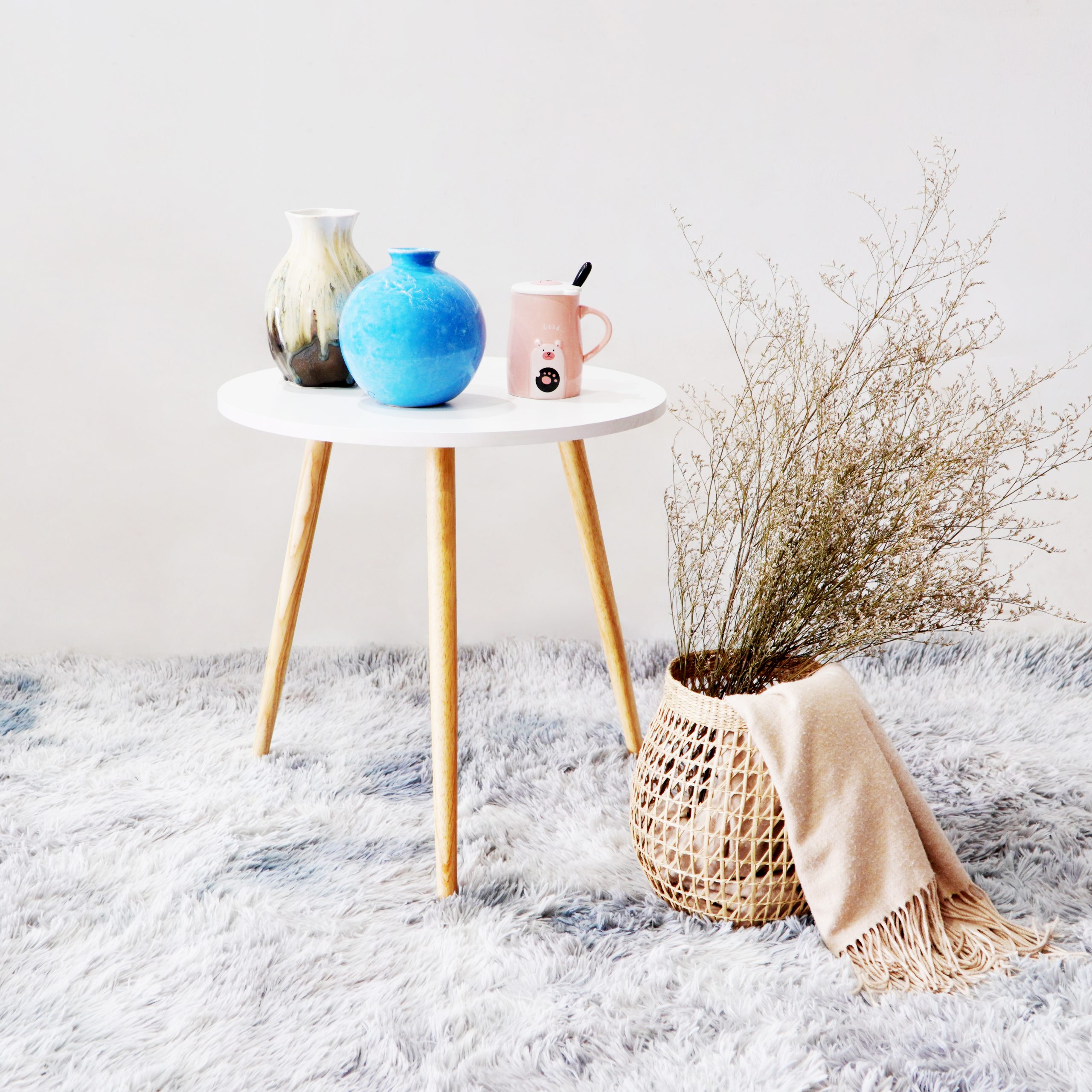 Bàn tròn phòng khách - Bàn đơn đa năng