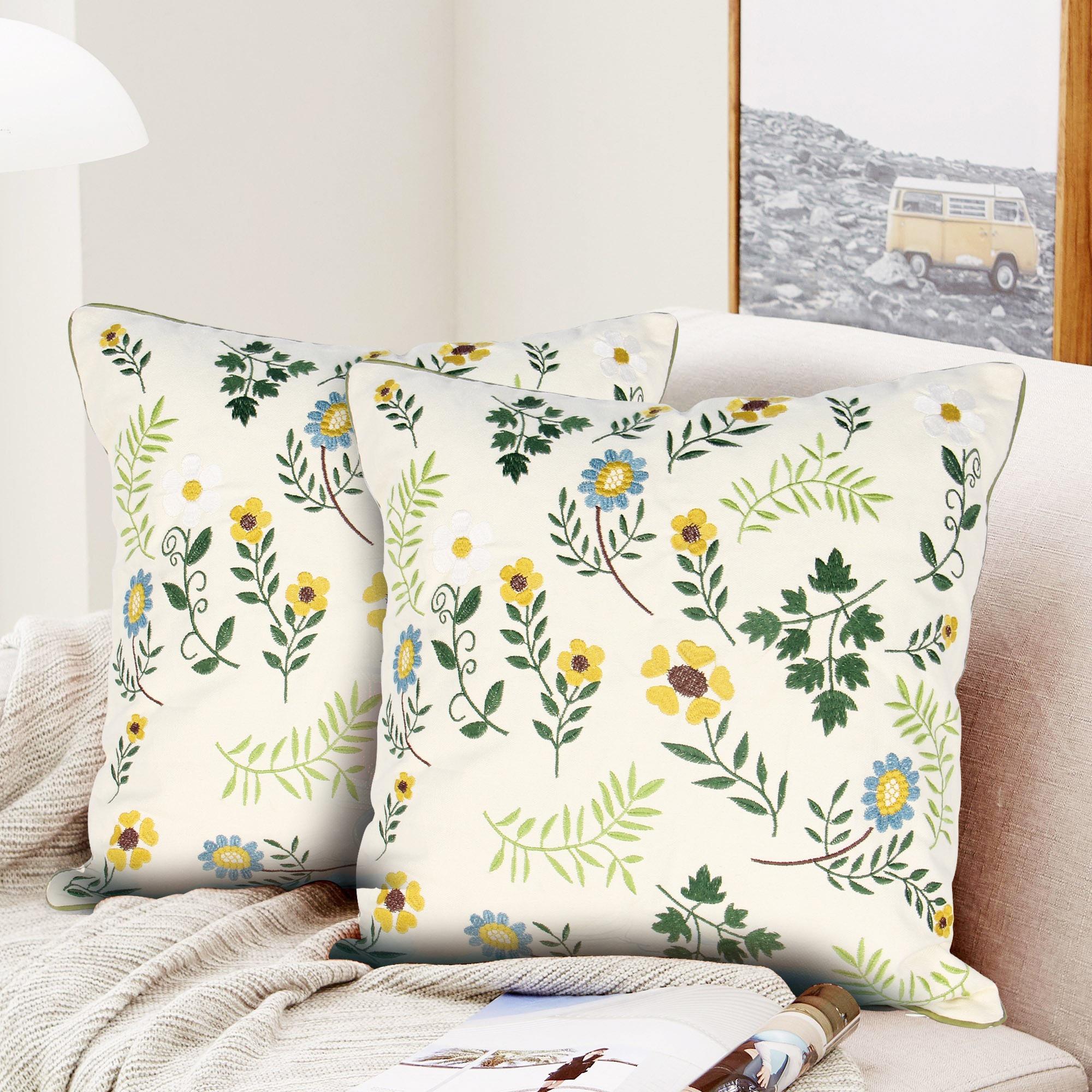 Vỏ gối vải poly thêu Aloisia